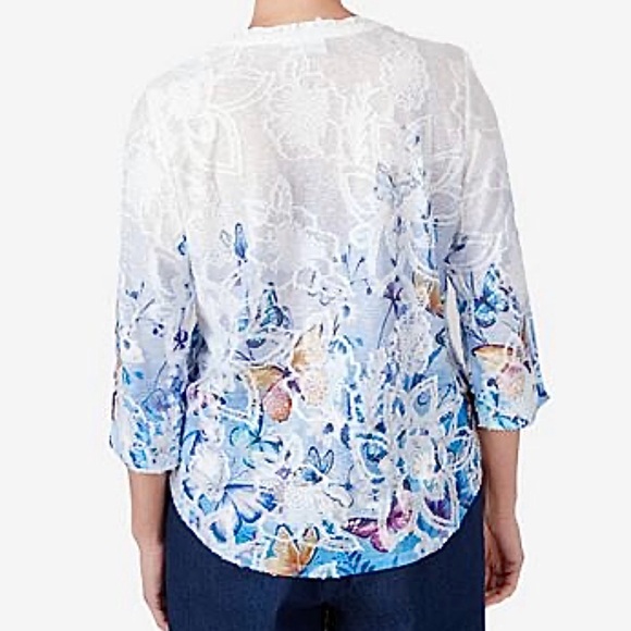 Alfred Dunner Women's In Full Bloom Butterfly Border Jacquard V Neck Top NWT - Picture 2 of 14